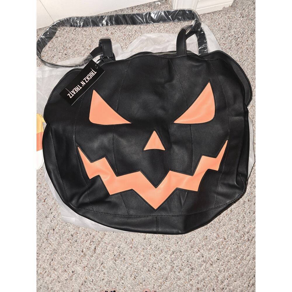 Dolls Kill Trickz n Treatz A Grin That Glows Mega Tote